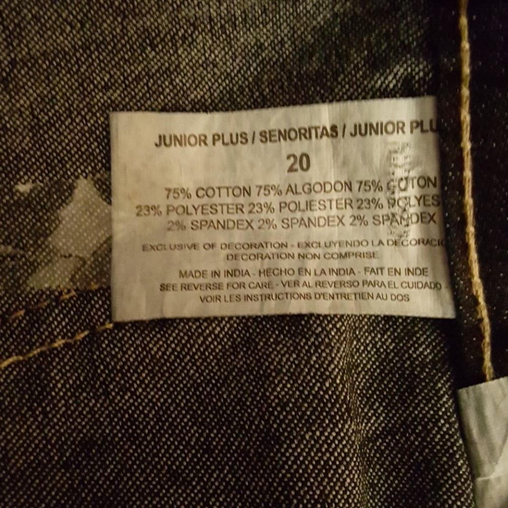 SOLD SOLD...🤑🤑🤑🤑Jeans - Picture 5 of 5